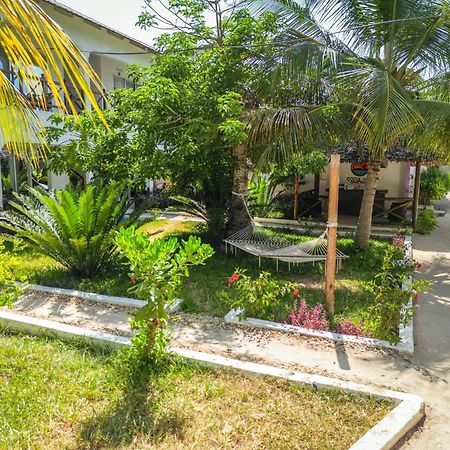 Cocolala Beach House Nungwi Luaran gambar